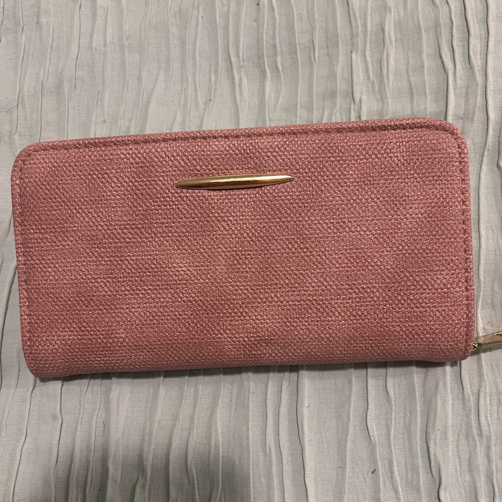 Pink wallet great condition